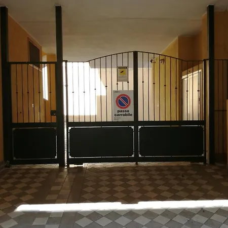 公寓 Casa Di Leo Pirri 卡利亚里